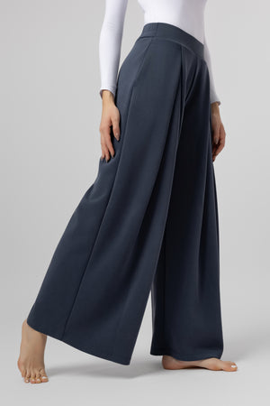 lelosi chicline relaxed nohavice azurea 1